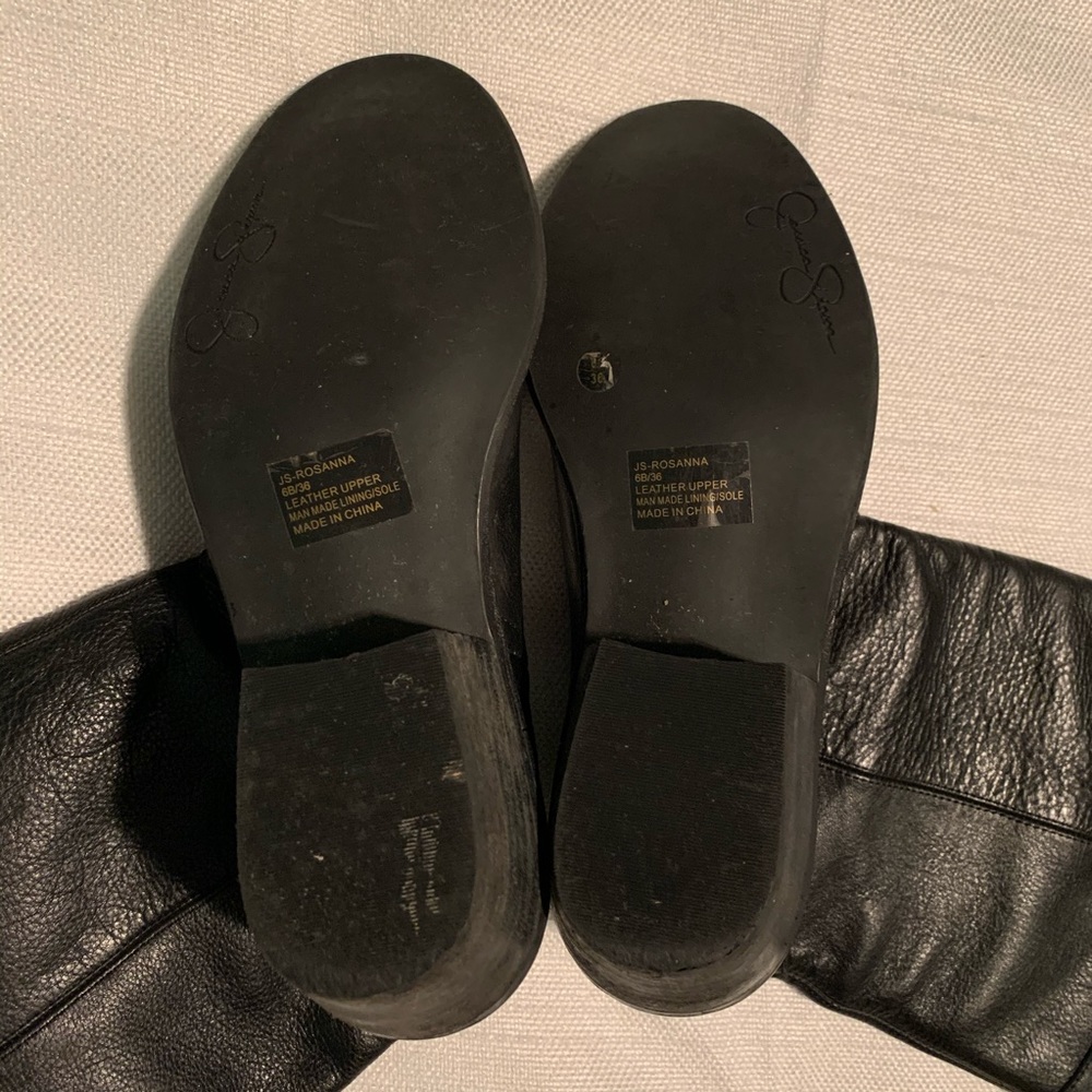 Jessica Simpson Black Boots.  Size 6. - Picture 4 of 4